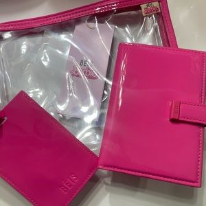 Beis Barbie Passport & Luggage Tag Set
